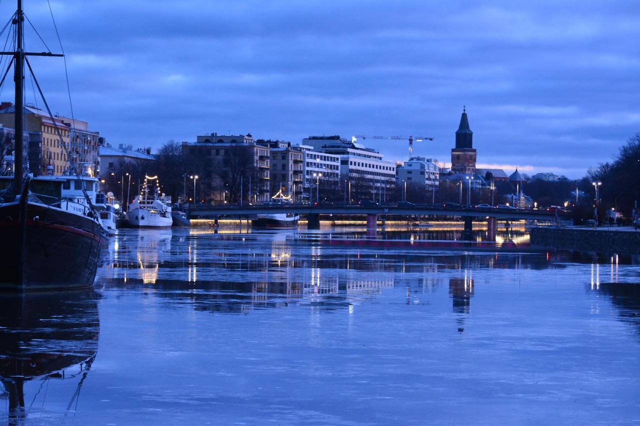 Riverside Lux With 2 Bedrooms, Car Park Garage And Sauna Turku Dış mekan fotoğraf